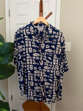 Men's Navy and Cream Hawaiian Print Short-Sleeve Button-Down Shirt